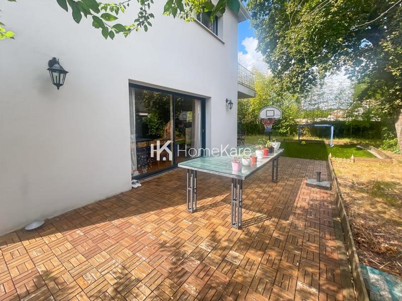 Maison - 125 m² - 5 pièces