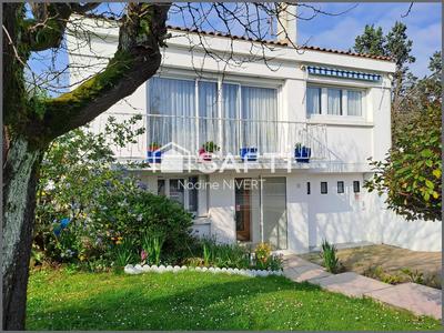 Maison - 128 m² - 4 pièces