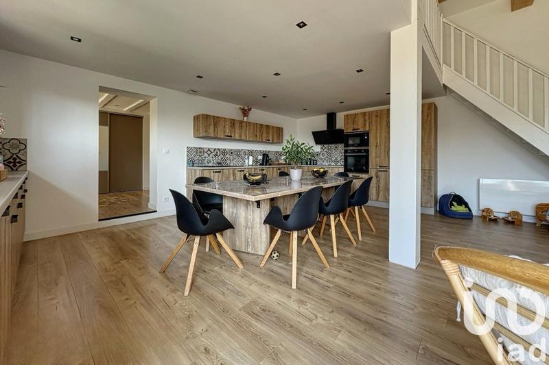 Maison - 170 m² - 5 pièces