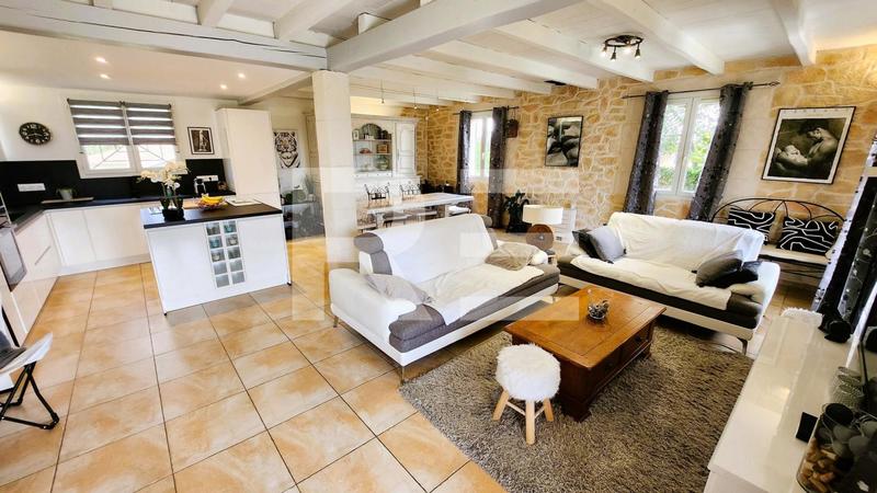 Villa - 163 m² - 6 pièces