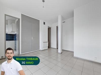 Appartement - 64 m² - 4 pièces