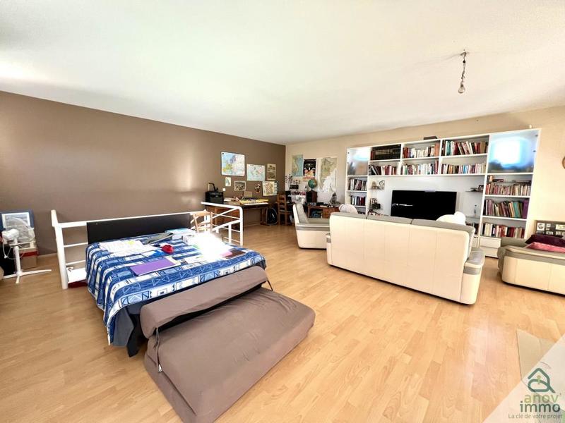 Propriété - 232 m² - 7 pièces