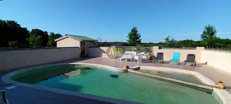 Demeure - 550 m² - 13 pièces