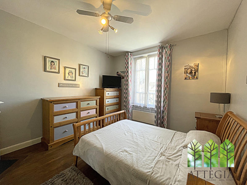 Maison - 165 m² - 8 pièces