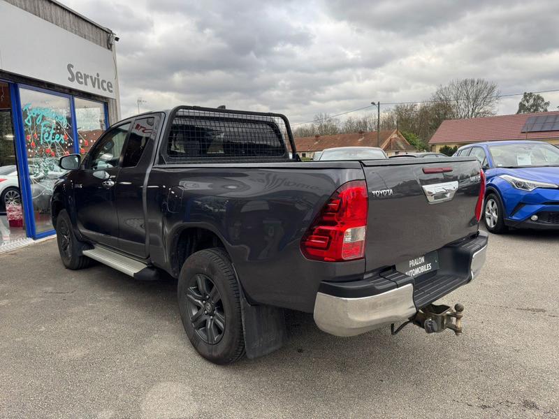 Toyota Hilux X-Tra Cabine 2.4l d-4d 4x4 - Bva Legende