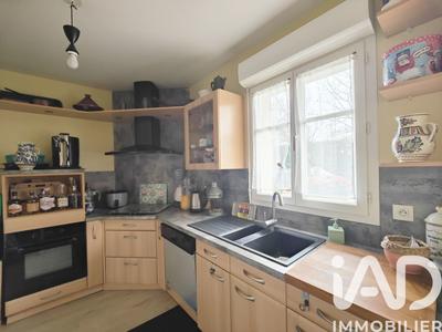 Maison - 90 m² - 5 pièces