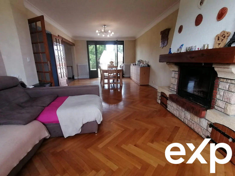 Maison - 161 m² - 6 pièces