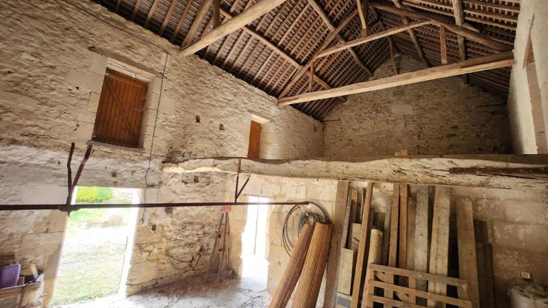 Grange - 100 m² - 1 pièce