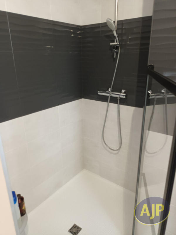 Maison - 95 m² - 3 pièces