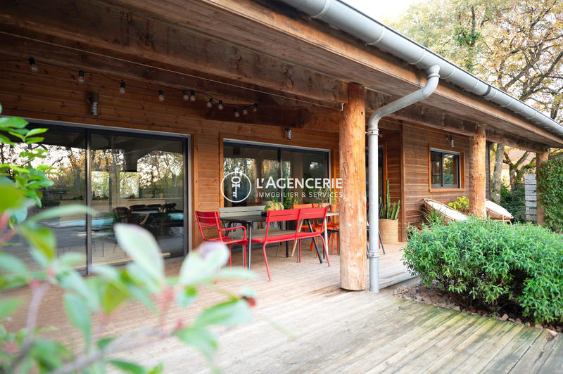 Maison - 175 m² - 6 pièces