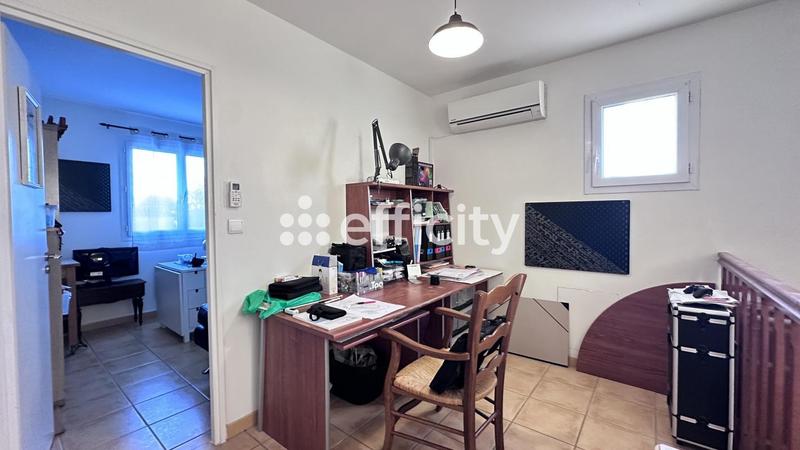 Villa - 190 m² - 6 pièces