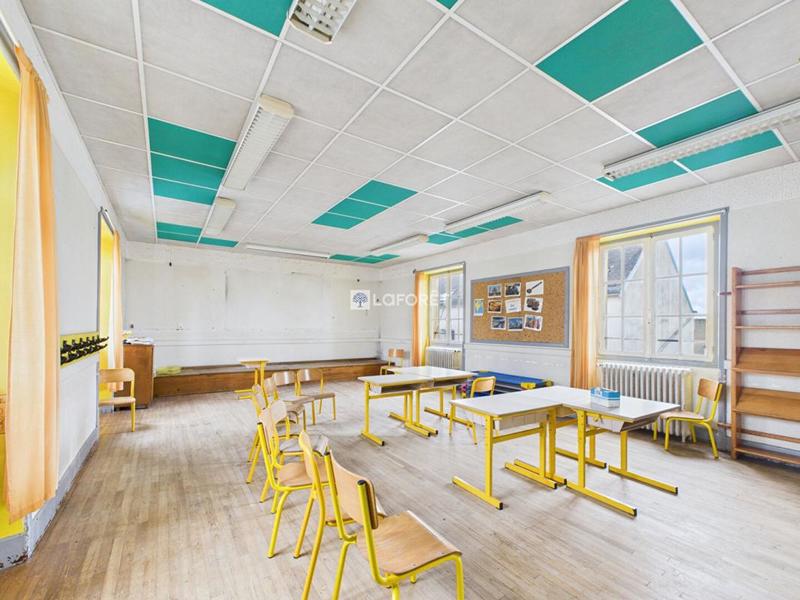 Maison - 585 m² - 18 pièces