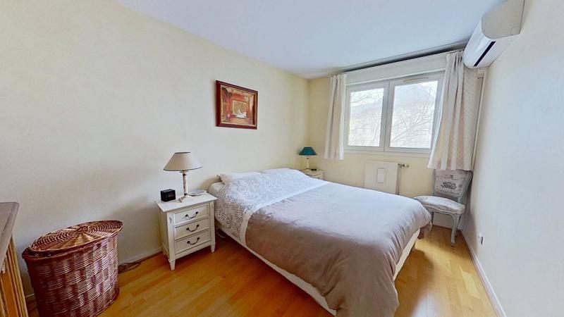 Appartement - 110 m² - 5 pièces