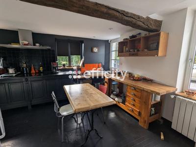 Maison - 186 m² - 7 pièces