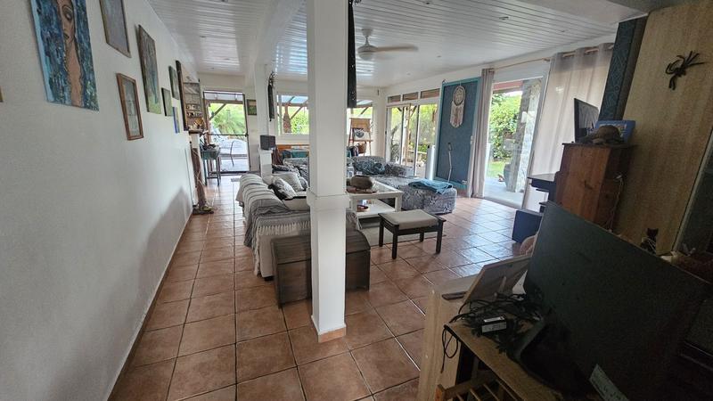 Maison - 180 m² - 5 pièces