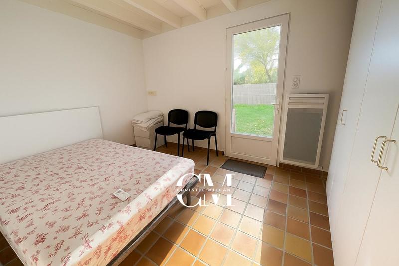 Maison - 330 m² - 11 pièces