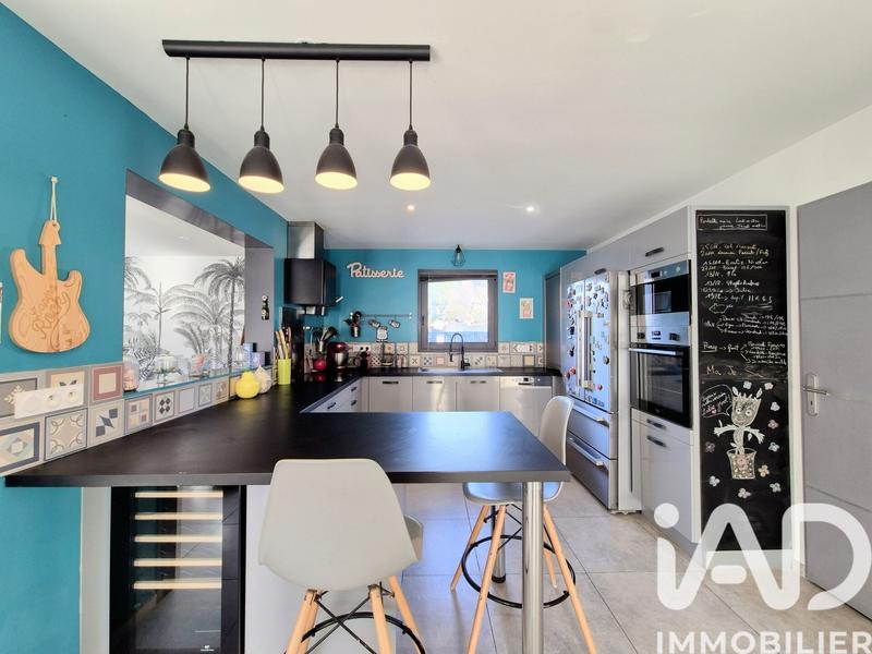 Maison - 145 m² - 6 pièces