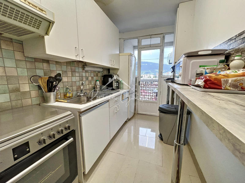 Appartement - 70 m² - 4 pièces