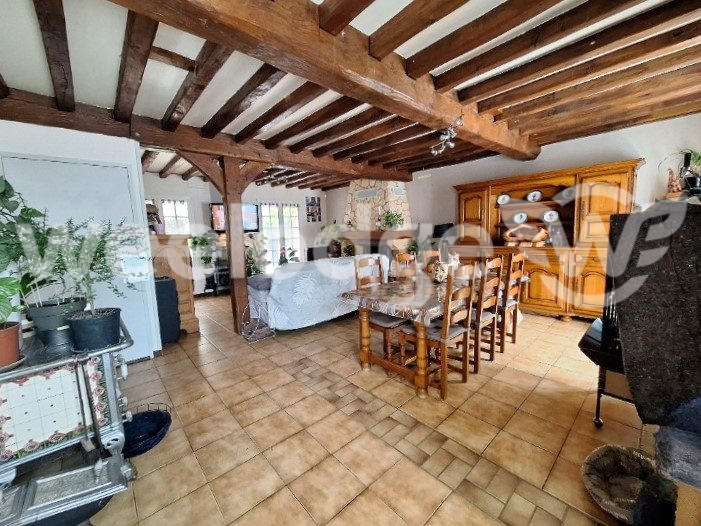 Maison - 151 m² - 7 pièces