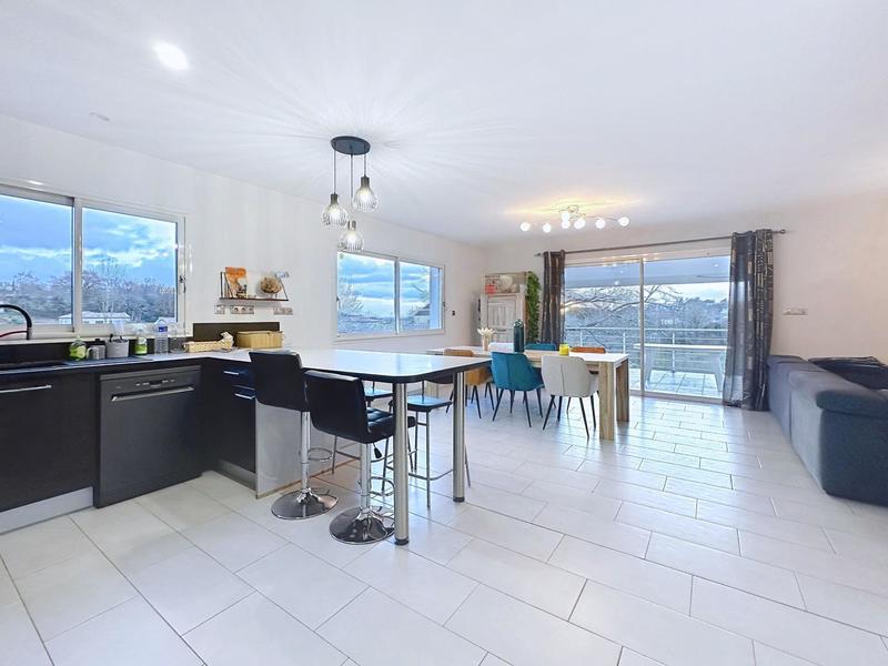 Maison - 110 m² - 5 pièces