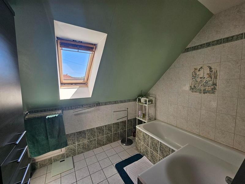 Maison - 145 m² - 6 pièces