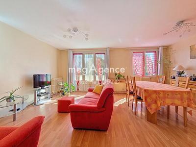 Appartement - 69 m² - 3 pièces