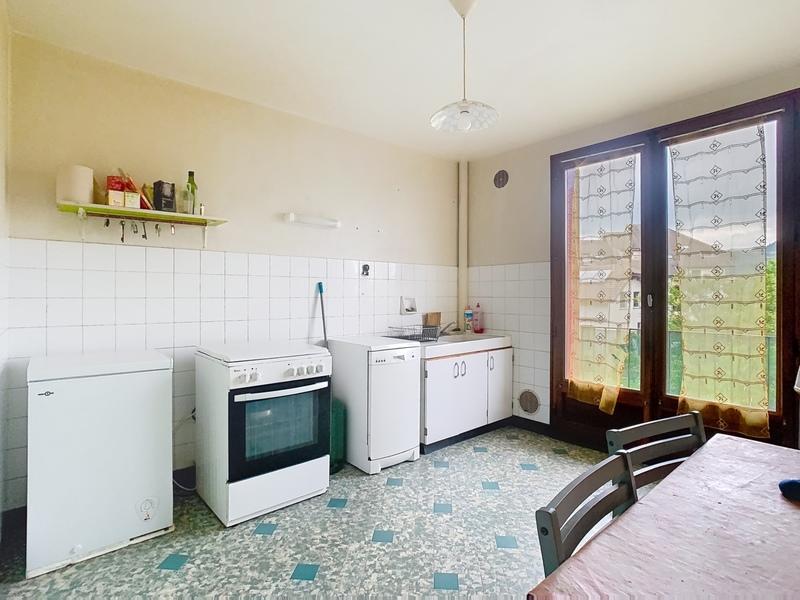 Appartement - 80 m² - 4 pièces