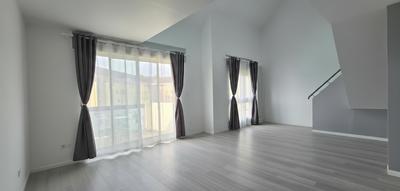 Appartement - 135 m² - 6 pièces