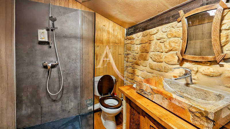 Maison - 180 m² - 4 pièces