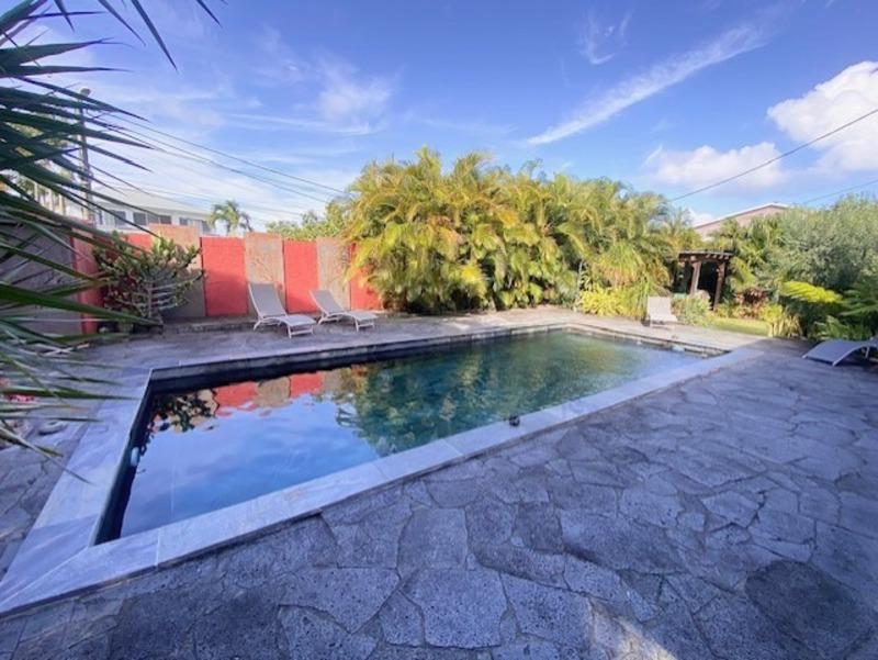 Maison - 220 m² - 9 pièces