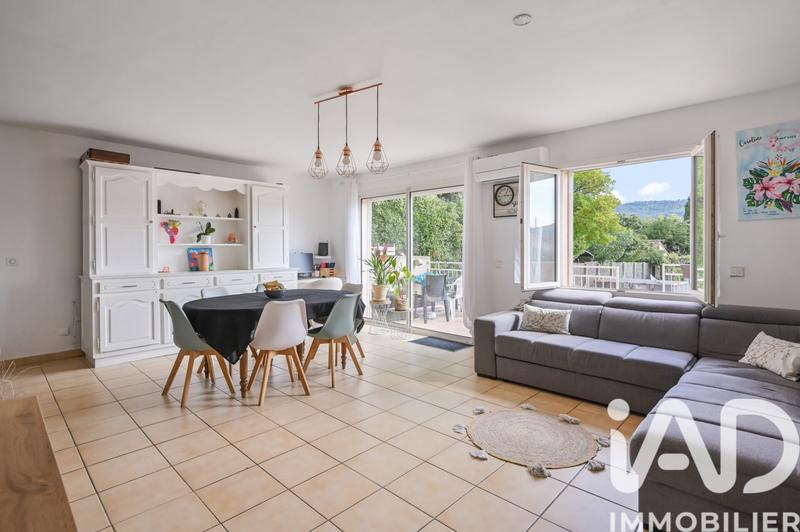 Appartement - 105 m² - 4 pièces