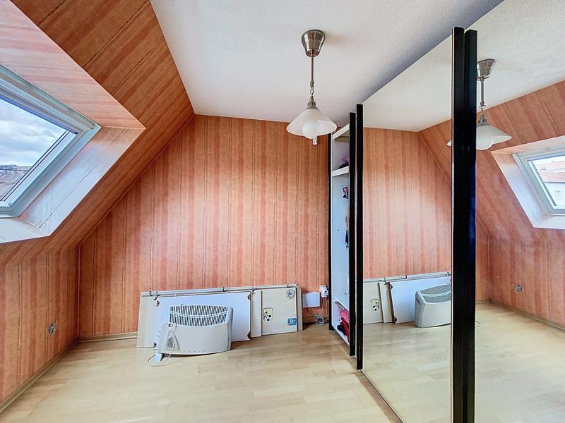 Appartement - 94 m² - 5 pièces