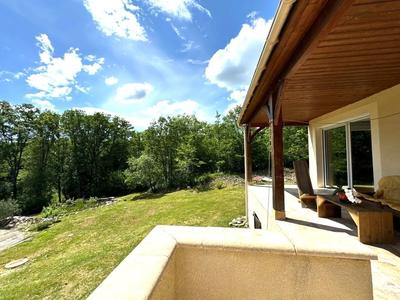 Maison - 112 m² - 4 pièces