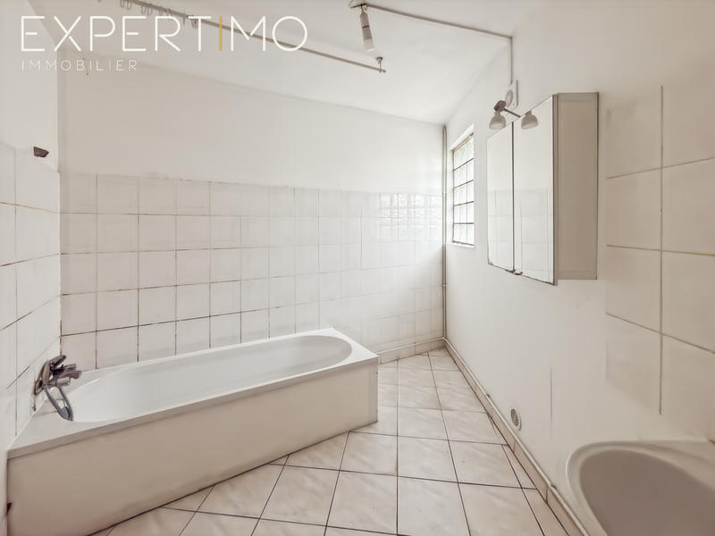 Appartement - 97 m² - 3 pièces