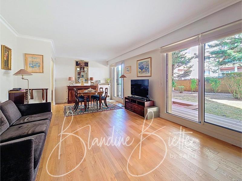 Appartement - 99 m² - 5 pièces