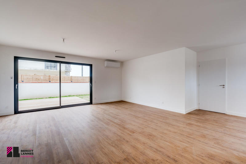 Maison - 94 m² - 5 pièces