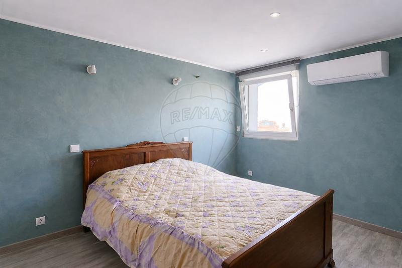 Maison - 121 m² - 5 pièces