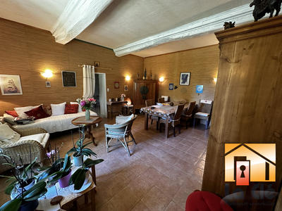 Maison - 288 m² - 6 pièces