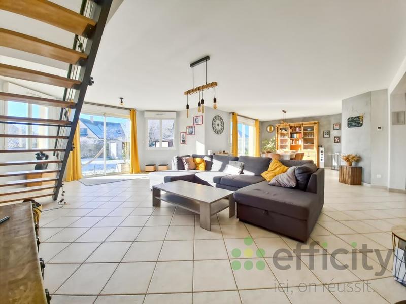 Pavillon - 185 m² - 7 pièces