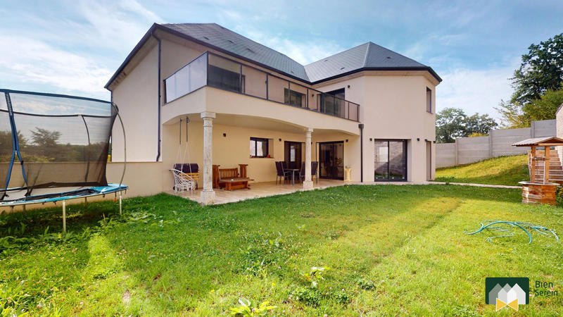 Villa - 315 m² - 8 pièces