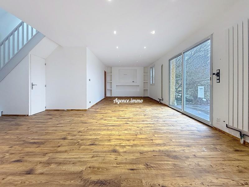 Maison - 98 m² - 4 pièces