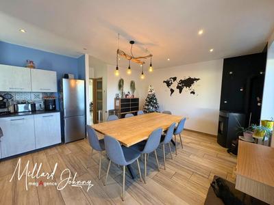 Maison - 75 m² - 4 pièces