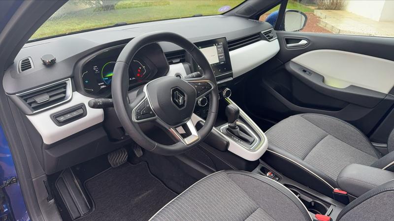 Renault Clio 1.6 E-Tech 140 Edc6 Intens