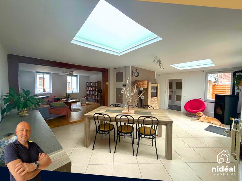 Maison - 155 m² - 6 pièces