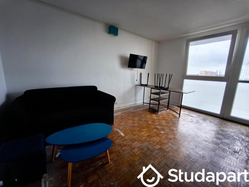 Chambre - 12 m² - 1 pièce