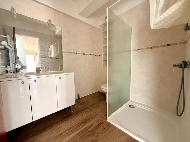 Maison - 214 m² - 12 pièces