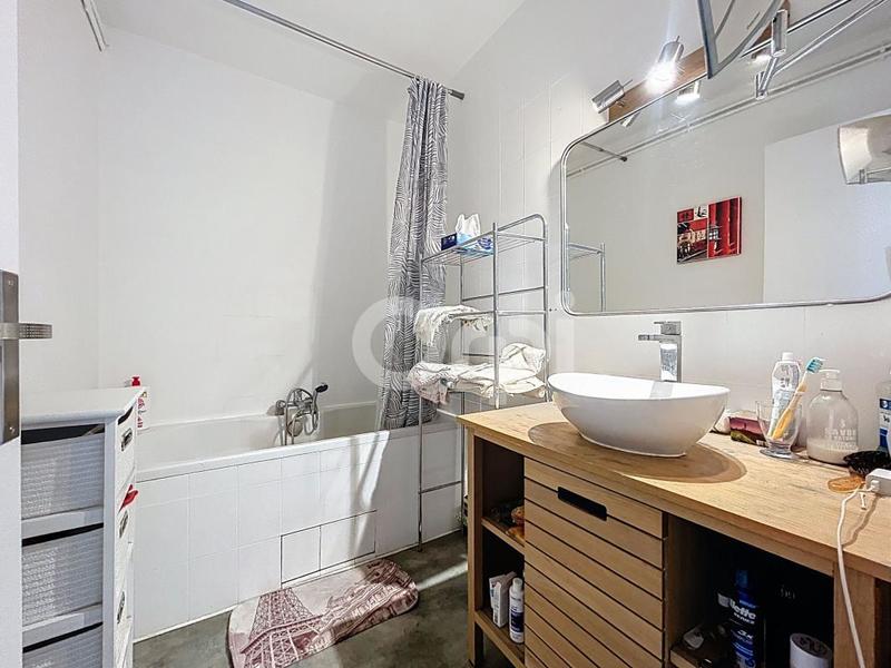 Appartement - 79 m² - 3 pièces