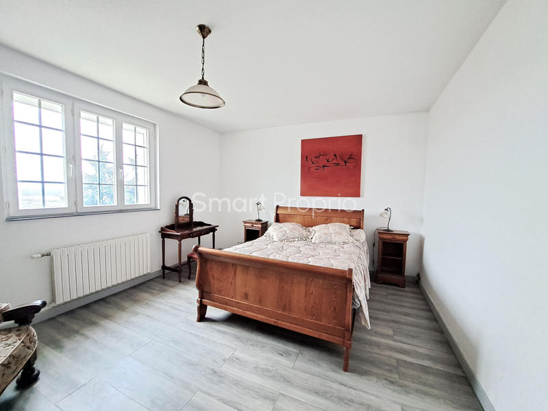 Propriété - 233 m² - 9 pièces