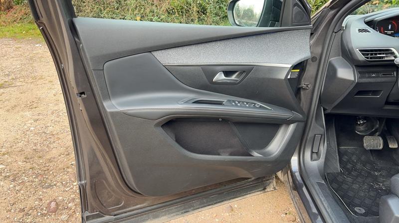 Peugeot 5008 II 1.5 BlueHDi 130 Eat8 Gt-Line - Automatique Toit ouvrant