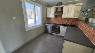 Maison - 99 m² - 5 pièces